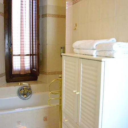 Leopoldo Bed & Breakfast 3*