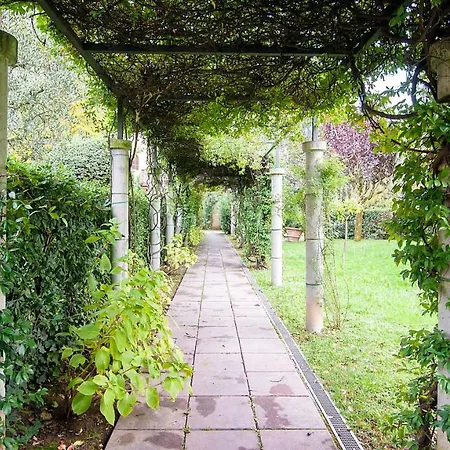 Italianway - Delle Casine 14