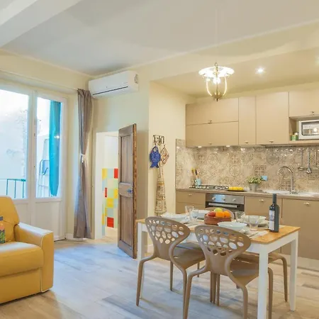 Apartment Neruda