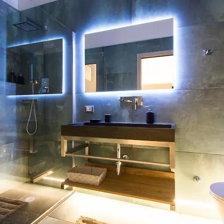 Lorenzo Luxury Apartment