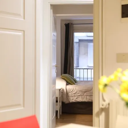 Ponte Vecchio 3 Bedroom Apartment *