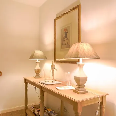 Ponte Vecchio 3 Bedroom Apartment *