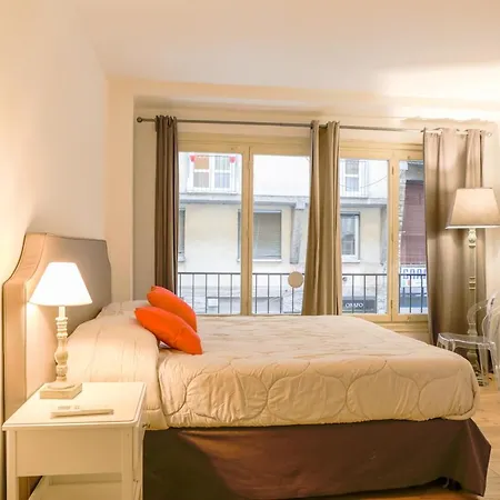 Apartment Ponte Vecchio 3 Bedroom *