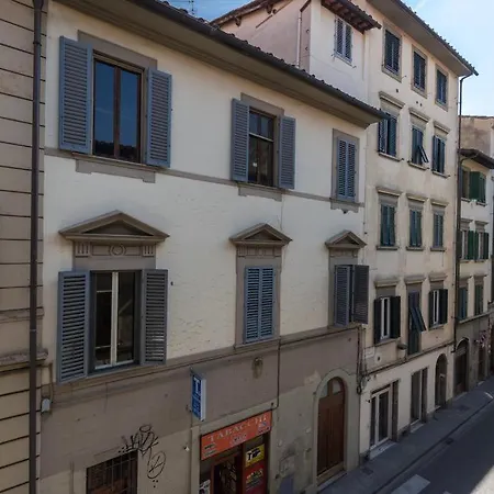 Pilastri Flat Florence