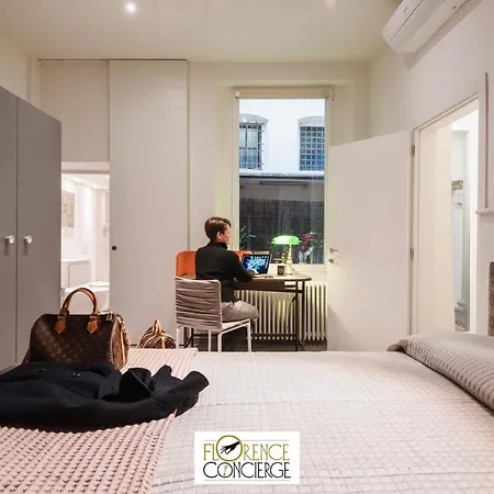 Ground Floor With Patio-ghibellina 65 Apartment *