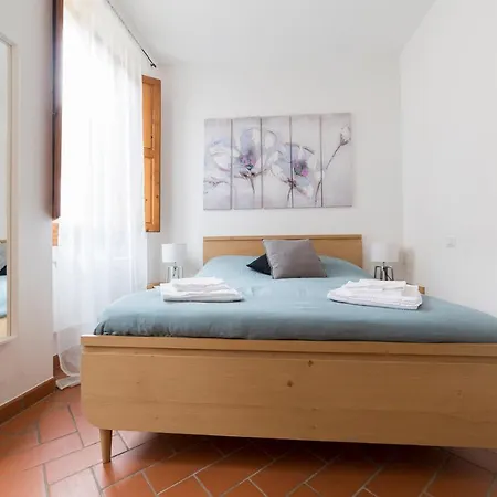 Santa Maria Novella 6 Sleeps Near The Station Apartment
