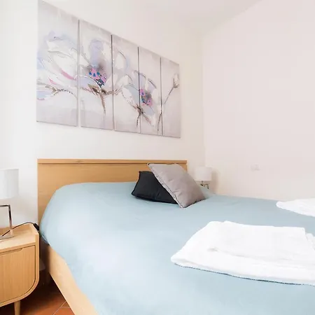 Apartment Santa Maria Novella 6 Sleeps Near The Station