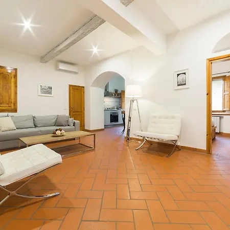 Santa Maria Novella 6 Sleeps Near The Station Apartment
