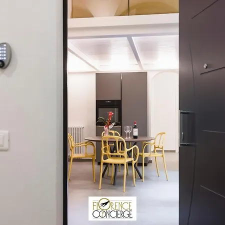 Ground Floor With Patio-ghibellina 65 Appartamento *
