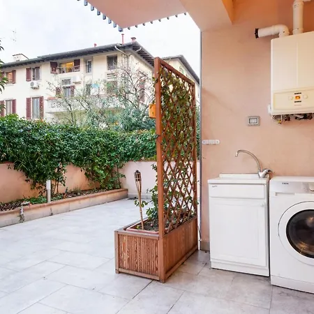 Colorful Boccaccio Apartment Florence