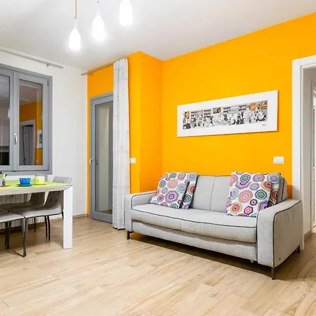 Colorful Boccaccio Apartment *