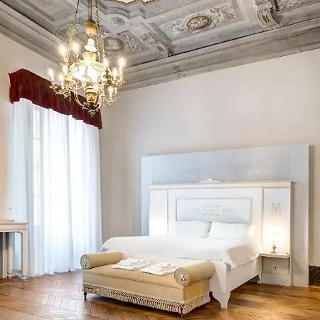 Bed & Breakfast Palazzo D'oltrarno - Residenza D'epoca 3*