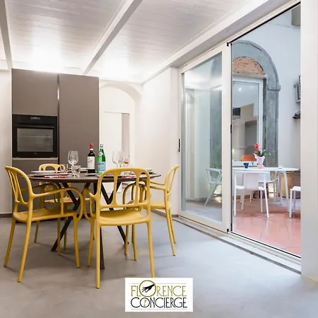 Ground Floor With Patio-ghibellina 65