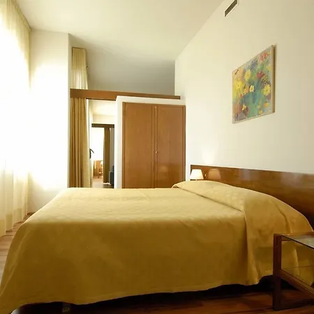 Porta Al Prato Aparthotel 4*
