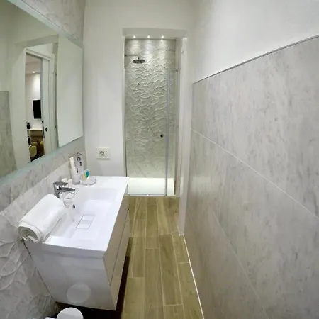 Nr8 - Santa Croce Apartment Florence
