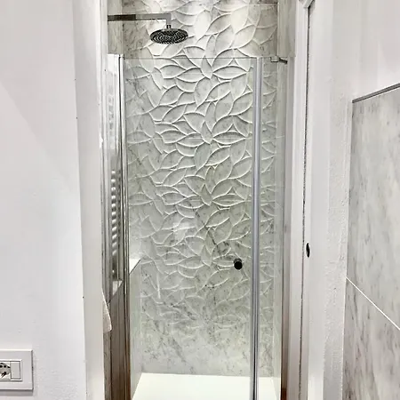 Nr8 - Santa Croce Apartment