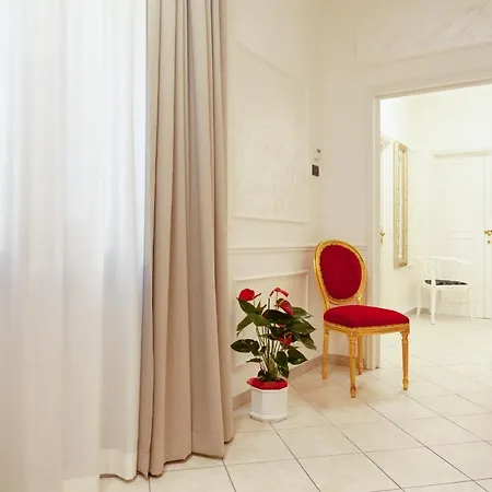 Ponte Vecchio Luxury Penthouse *