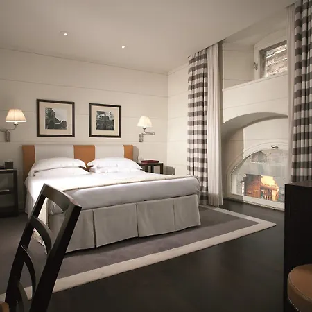 Gallery Art - Lungarno Collection Hotel 4*