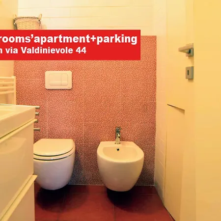 The Red In With Free Parking Appartamento