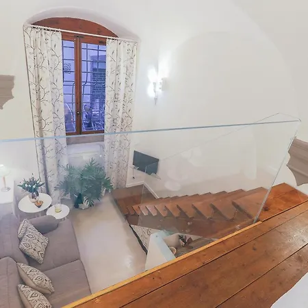 Duomo Romantic Nest Apartment Florence