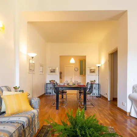 Capponi Palace Apartment
