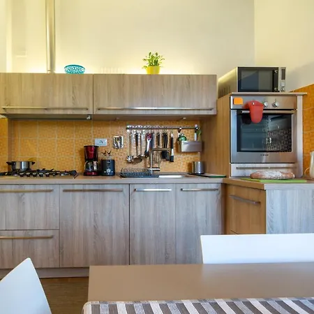Apartment Sant'ambrogio Charming Flat *