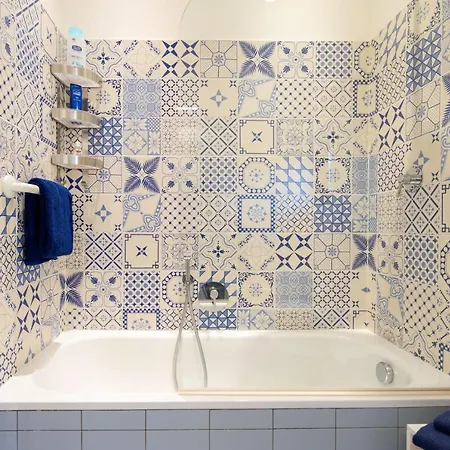 Apartment Sant'ambrogio Charming Flat *