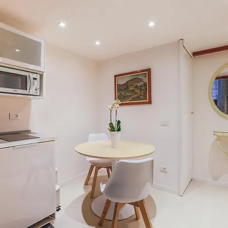 Apartment Duomo Romantic Nest