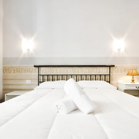 Apartment Tornaquinci Palace Florence
