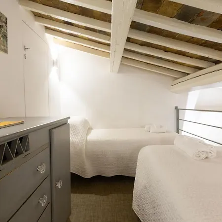 Apartment Bbcharme La Casa Sui Tetti Florence