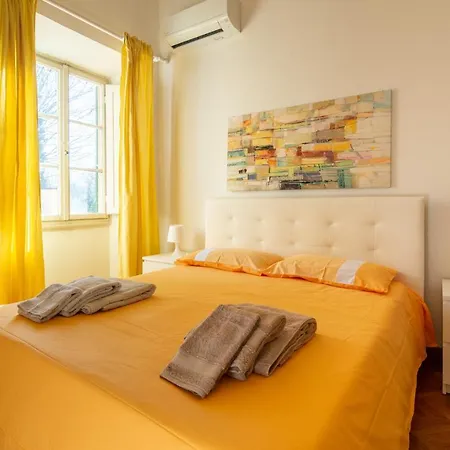 Apartment Capponi Palace