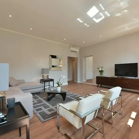 Santa Croce Terrace Deluxe Apartment