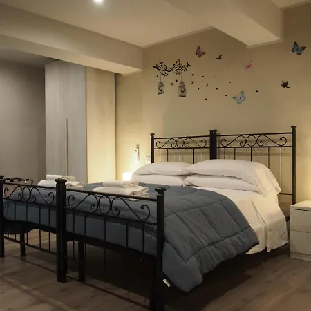 Santa Croce Hotel 2*