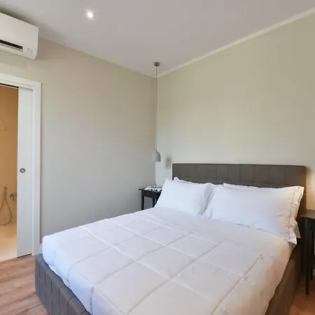 Santa Croce Terrace Deluxe Apartment