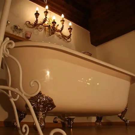 Bed & Breakfast Corte Dei Neri 2*
