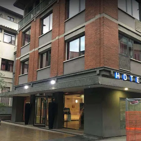 레오나르도 다 빈치 4*