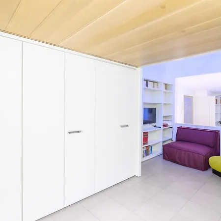 - San Lorenzo Market Apartment *
