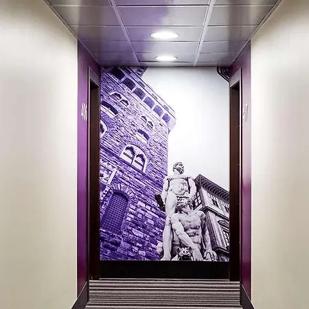 Ξενοδοχείο Center 3*