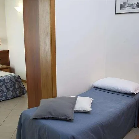 Hotel Bonifacio 3*