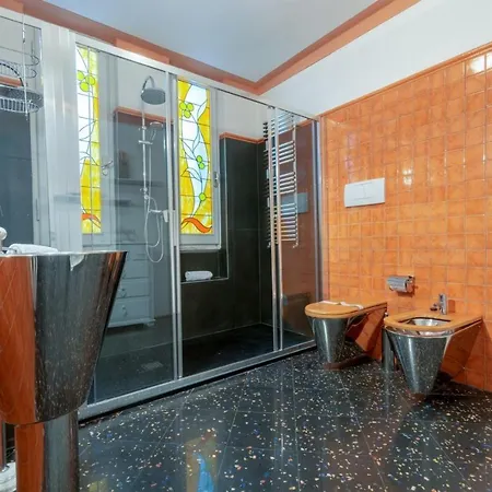 Penthouse Alexandra Tower Apartment Florence