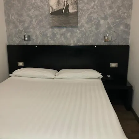 The Lux Florence