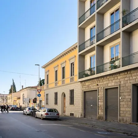 Roommo Artisti Apartment Florence
