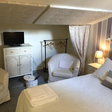 Aura House Guest house