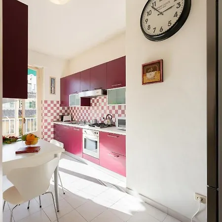 Roommo Artisti Apartment