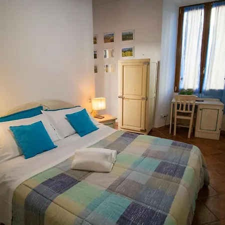 Couette-café Cicerone 3*