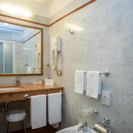 Hotel Donatello 3*