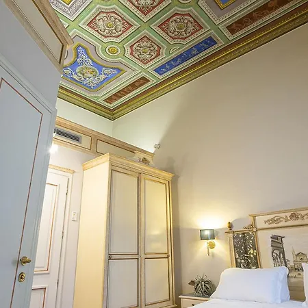 Hotel Donatello 3*
