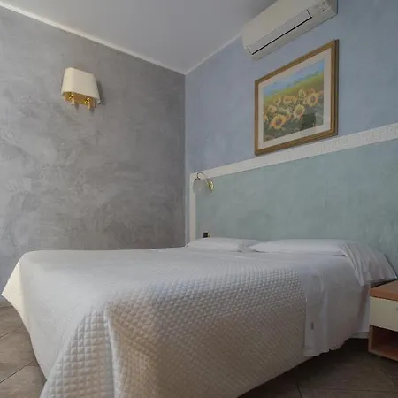Angelica Hotel