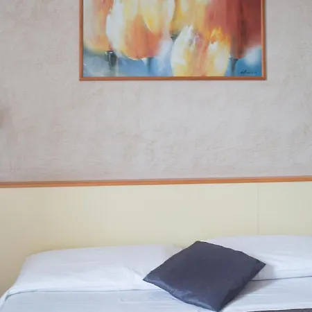 Angelica Hotel