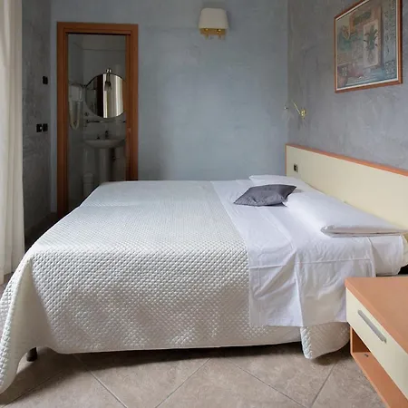 Hotel Angelica 2*